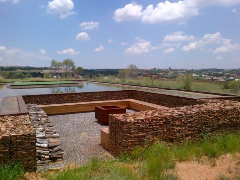 Parede de gabião-jardim-lareira-terraço-caminho de cascalho