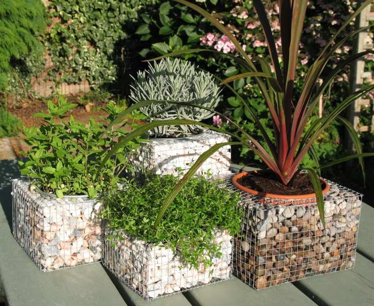 Gabião parede-jardim-design-decorativo-vasos de flores-vasos de plantas-verdura