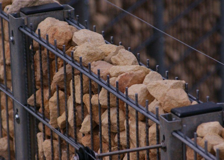 Idéia de design de pedras de cerca de gabião moderno Bauzaun
