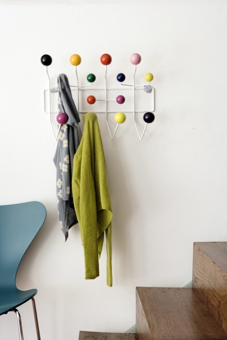 ideias para guarda-roupa bolas coloridas ideia metal fio retro