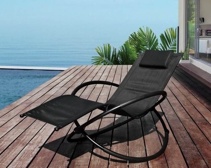 Cadeiras de balanço de jardim - móveis dobráveis ​​- pretos e confortáveis ​​- apoios de braços atraentes