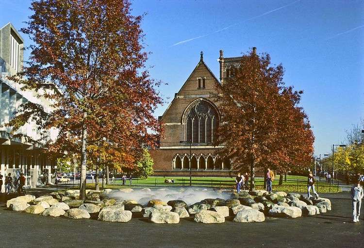 foto antiga Fonte de pedra Tanner Universidade de Harvard