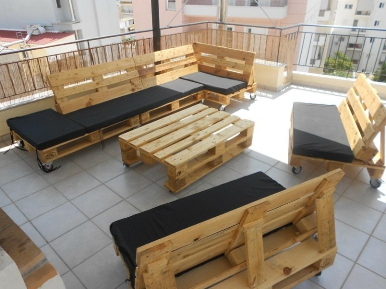 banco de jardim feito de paletes de madeira móveis de jardim inspiração terraço estofados mesa de centro sofás