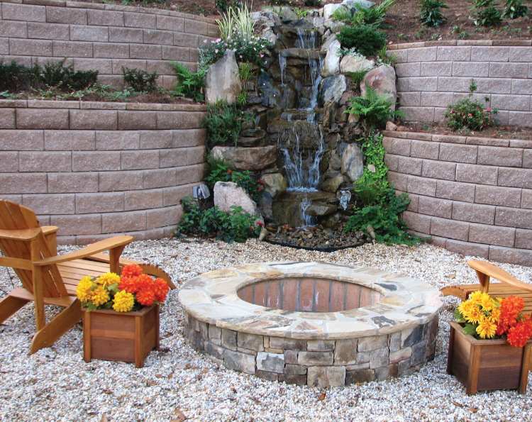 jardim canto design cachoeira pedras plantadas lareira