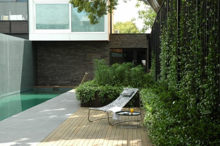 Ideias de jardim-lugares favoritos-piscina-hera-parede de concreto
