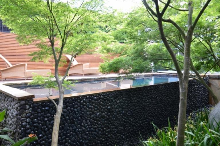 Ideias de jardim - lugares favoritos - piscina - decoração de cascalho