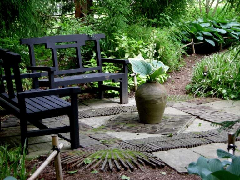 Ideias de jardim - lugares favoritos - área de estar - banco de jardim - madeira