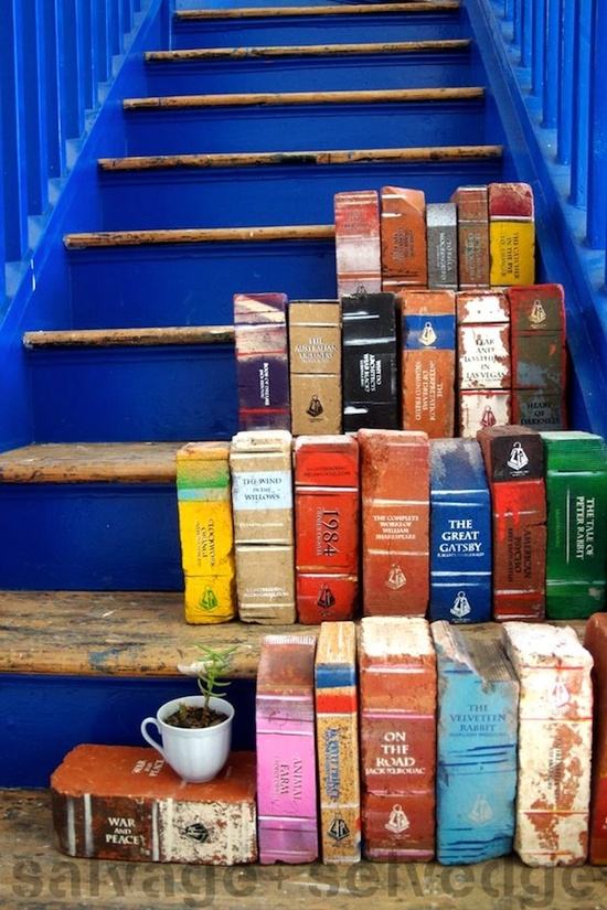 idéias de jardim pintar coisas velhas, tijolos como livros