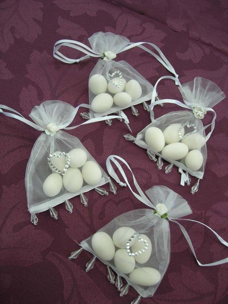 favores-casamento-organza-bolsas-amêndoas de casamento