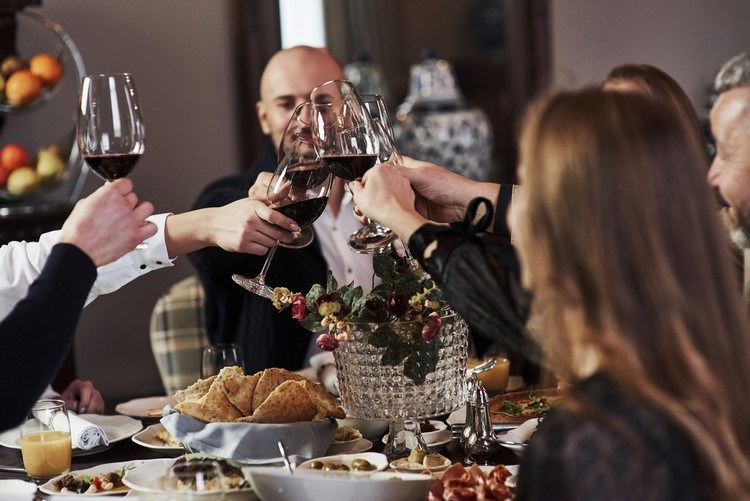 Tendências de design de interiores de restaurantes suprimentos para alimentação no atacado