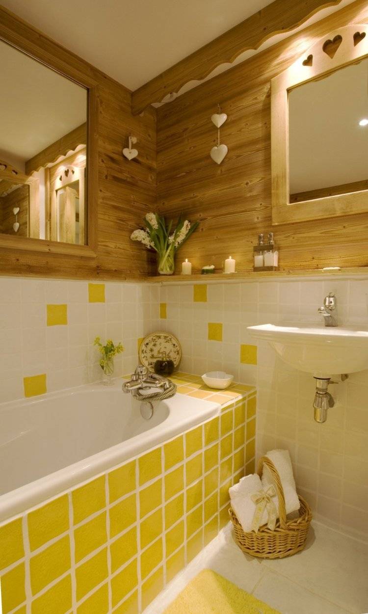 amarelo-no-banheiro-banheira-revestimento-azulejos-parede de madeira-rústico