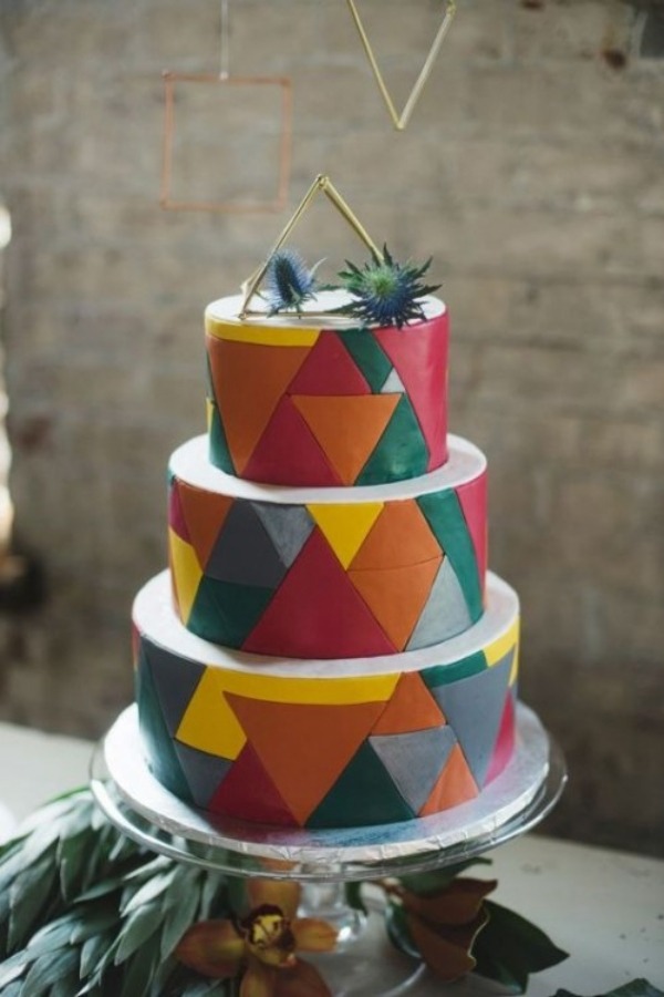 Bolo de casamento - incomum - design - redondo - flor espinhosa