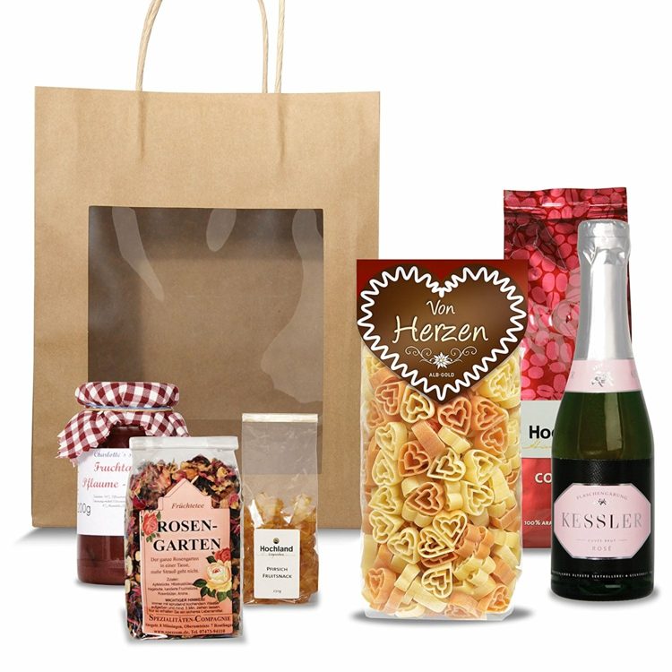 gifts-mom-christmas-gift-set-espumante-chá-café-macarrão-geléia