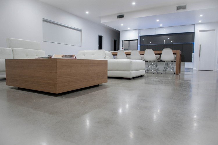 Screed-floor-designer-screed-living room-tons claros-móveis de madeira