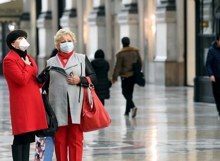 Usar máscaras em público