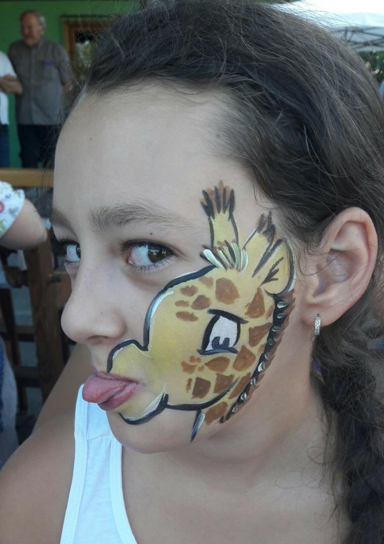 bochecha boca girafa cabeça maquiagem garota