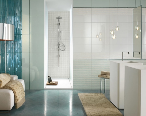 modernos azulejos de banheiro com designs de alto brilho azul claro branco