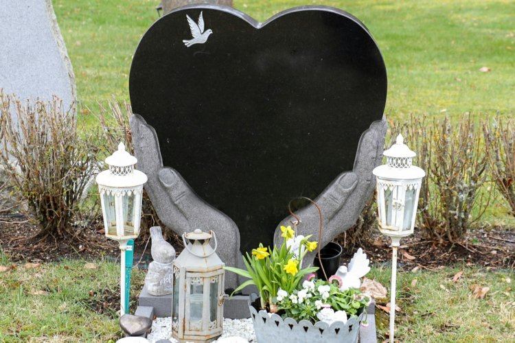 ideias-grave-design-memorial-decorating-spring-flower-arranjo-metal-containers
