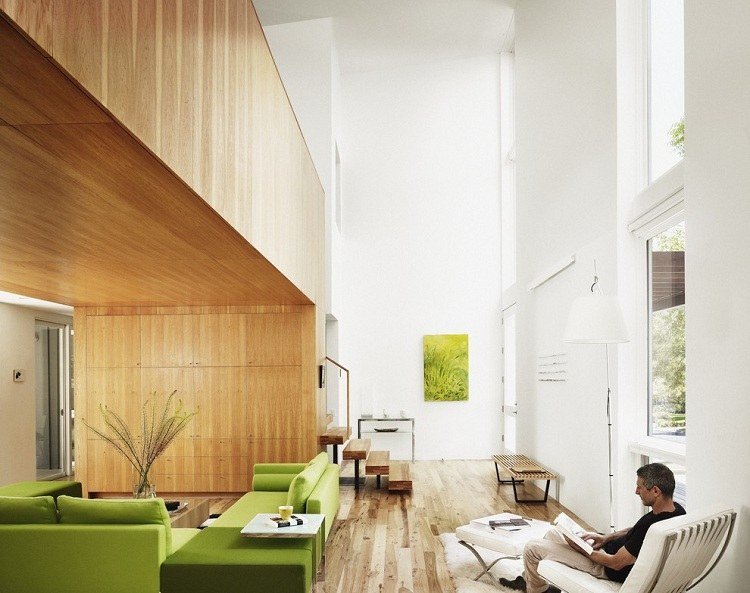 Ideias de revestimento de parede de madeira para sofá verde para sala de estar