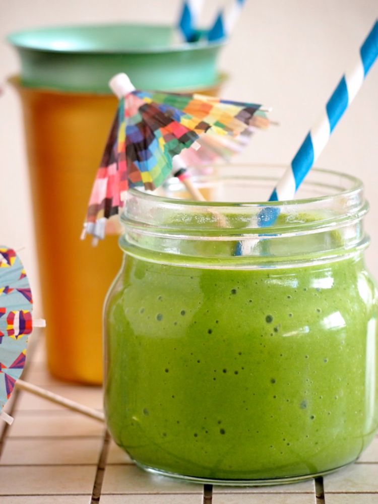 smoothies-verdes-emagrecimento-dieta de baixa caloria-palha
