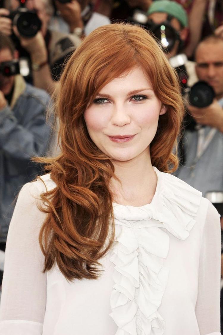 penteados-longo-camadas-inclinado-pônei-kirsten-dunst-rotkopf