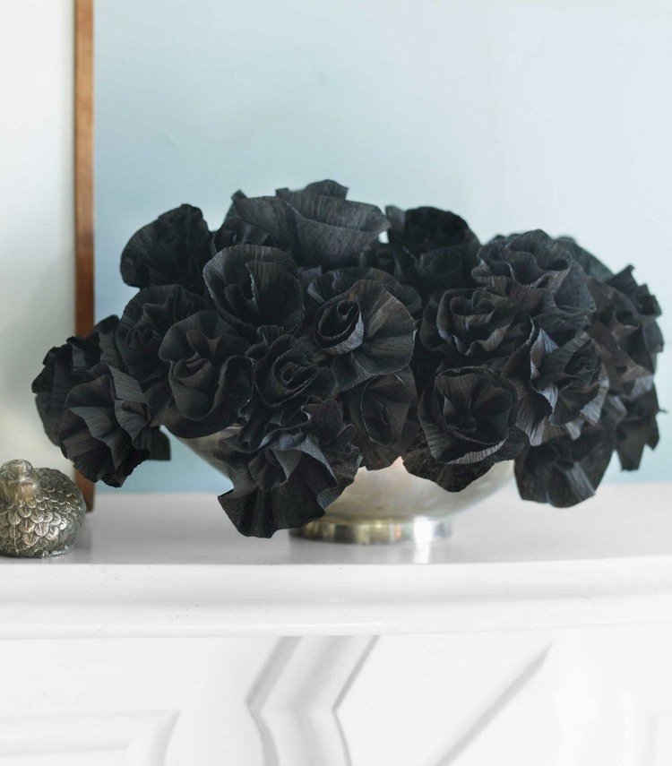 Jogos de Halloween com papel -ideas-strauss-black-rose-crepe paper