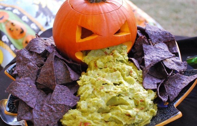 halloween comida receitas-ideias-vomitando-abóbora-guakamole