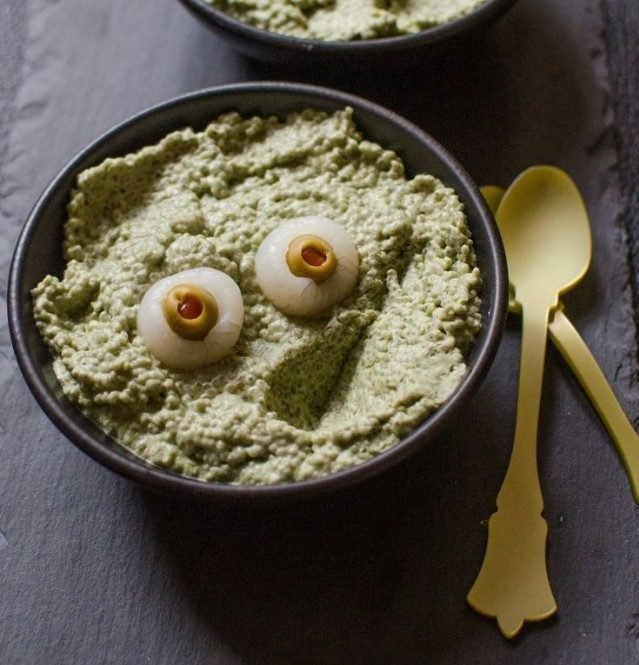 halloween comidas receitas-molho-cebola-azeitonas verdes-olhos