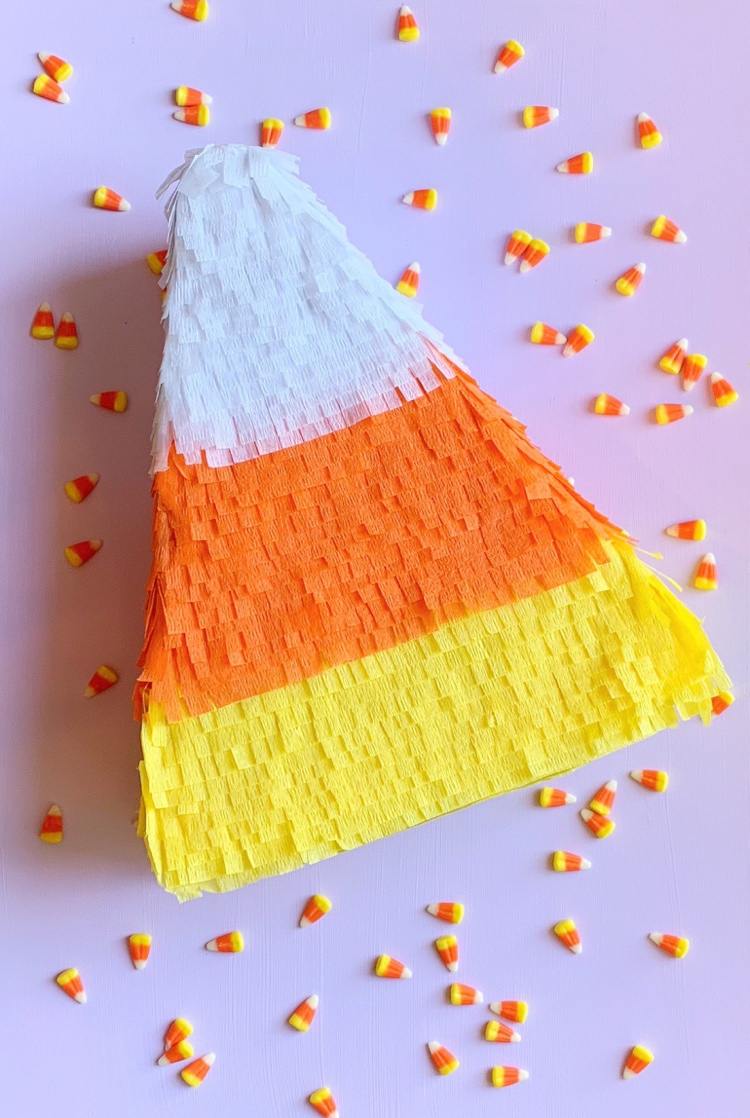 Faça uma piñata de Halloween e faça sua própria figura de milho doce de papelão