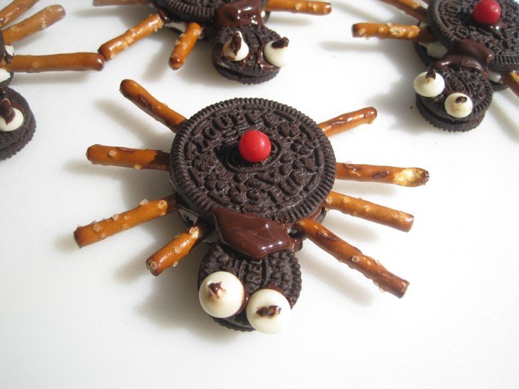 halloween-receitas-finger-food-easy-spider-biscuits