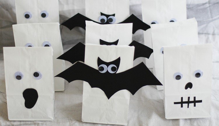 Embrulhe doces de Halloween-fácil-sacos de papel-funile-assustador-decore