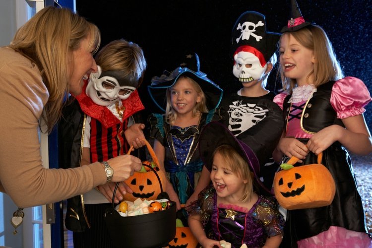 halloween-games-party-halloween-night-fantasias-vizinho de porta