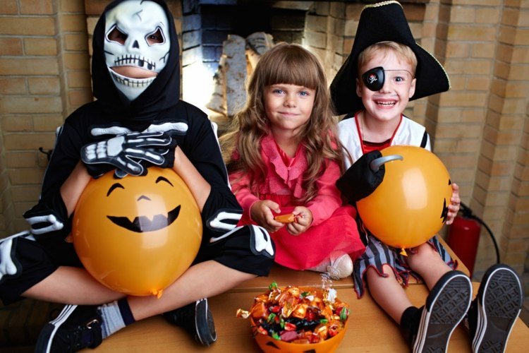 jogos de halloween meninos meninas fantasias balões doces