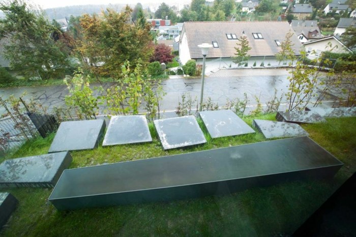 perspectiva casa vidro jardim caminho concreto design moderno