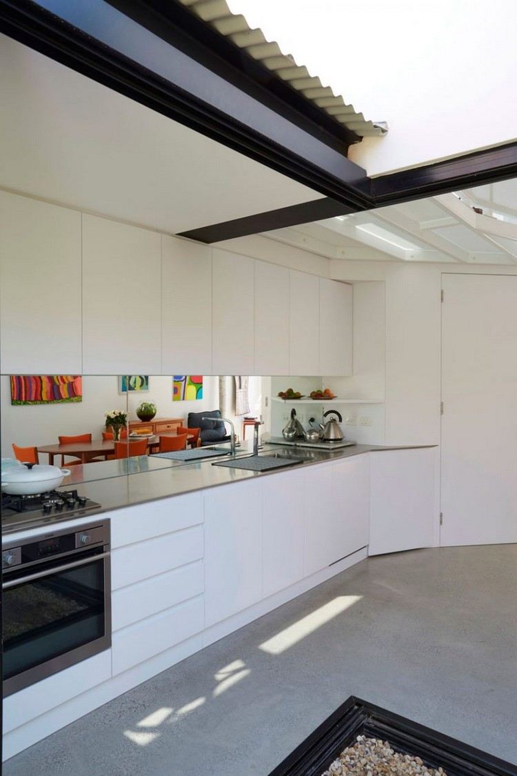 casa-extensão-extensão-espelho-parede traseira-cozinha-bela-vida-ideia