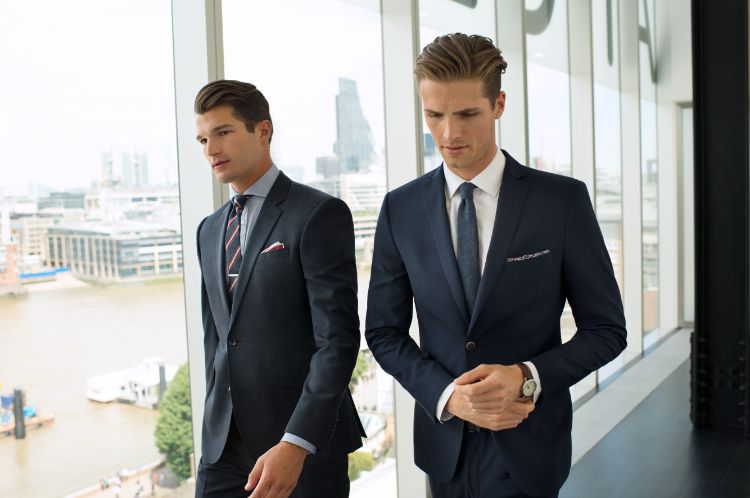 camisa gravata combinação terno cinza roupa de negócios elegante ocasião elegante almoço de negócios.jpg