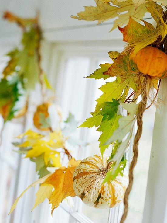 Guirlanda de porta pendurada com folhas faça você mesmo Ideias de decoração de outono