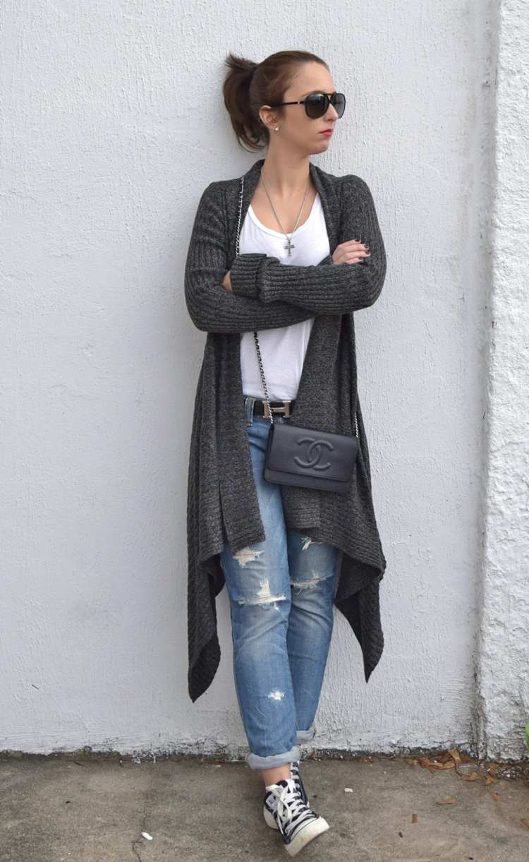 roupa de outono chucks cardigan jeans cinza escuro design sete oitavos