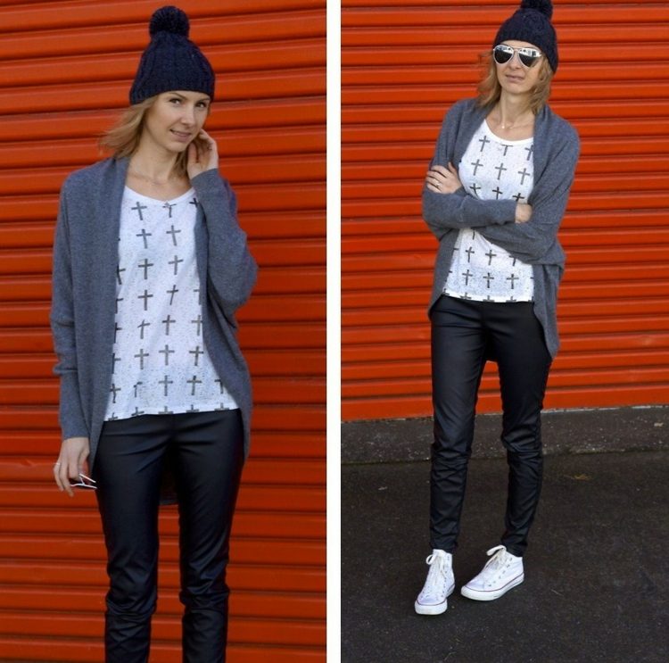roupa de outono com chucks camisa branca cruza jaqueta cinza calça chapéu de couro bobble