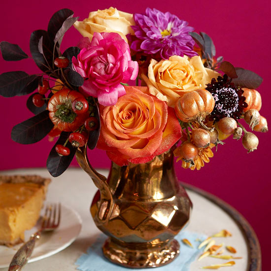 buquê de decorações de outono destaques de mesa vaso de cobre flores de outono