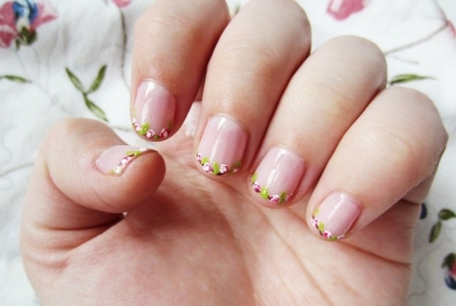 unhas de outono pintam-se ideias flores