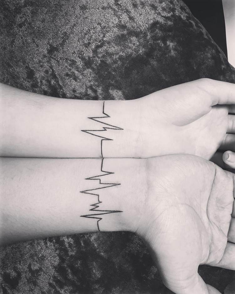 Tatuagem batimento cardíaco par-tatuagens-amizade-ecg-linhas-pulso