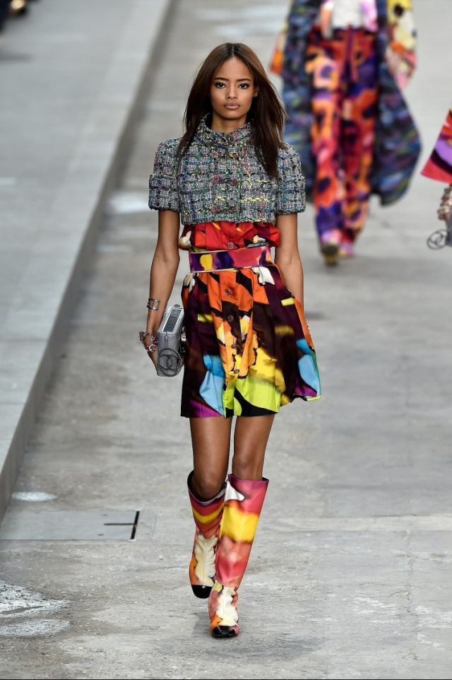 Prêt-à-Porter-Show-Karl-Lagerfeld-mottled-Skirt-Knit-Top-Chanel-Collection-2015