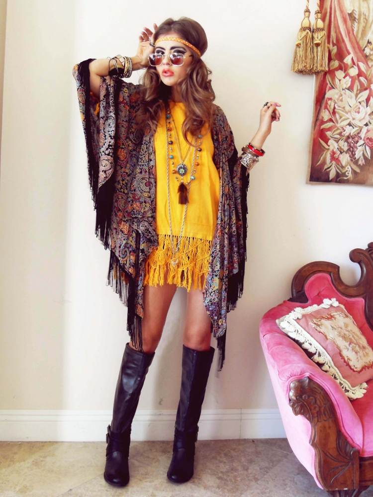 hippie-chic-fashion-boho-couro-botas-quimono-vestido-amarelo-franjas-corrente-armbaender_b