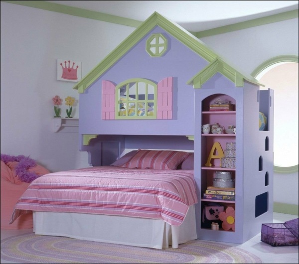 Cama de casa de boneca infantil