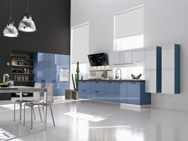 Cozinha de alto brilho lacado Stosa-Cucine azul e branco
