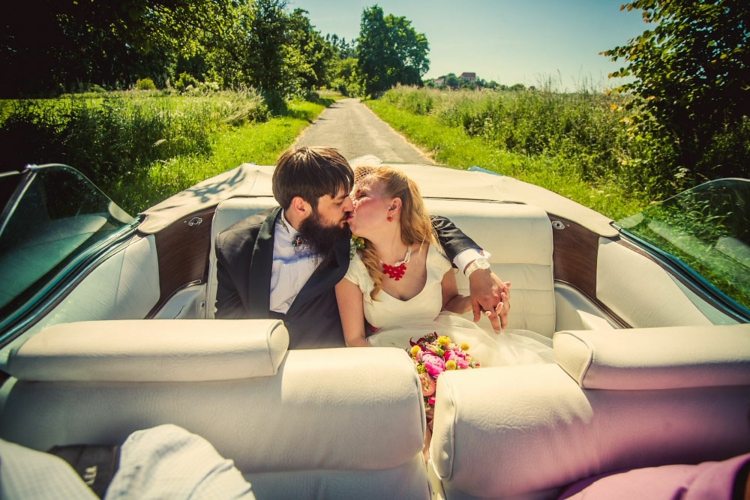 Primavera de casamento estilo retro carro casamento formulários ideias