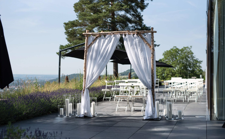 Casamento com Panorama Swabian Alb, local de evento popular perto de Stuttgart, Stuttgart