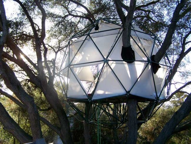 Sphere House moderna Geo-Donar o2 treehouse