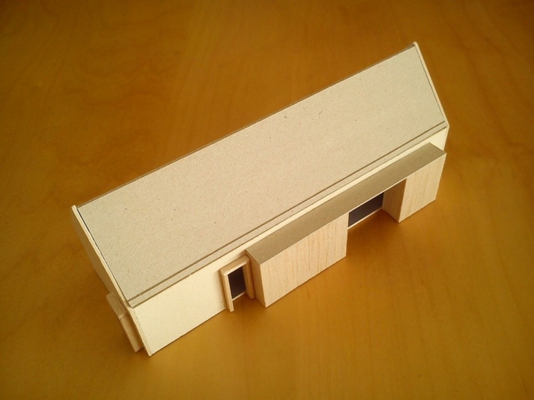 madeira-clínquer-modelo-casa-papelão-designer-projeto-moderno